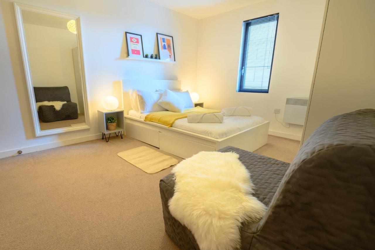 Superb Apartment At The Gallery, Baltic Triangle Liverpool Buitenkant foto
