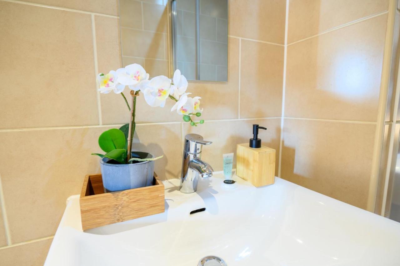 Superb Apartment At The Gallery, Baltic Triangle Liverpool Buitenkant foto